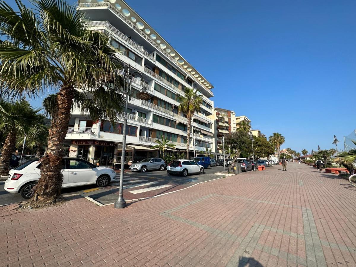 Appartamento Aria Del Mare เวนติมิญา ภายนอก รูปภาพ